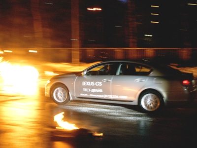 Lexus GS. Через огонь и воду